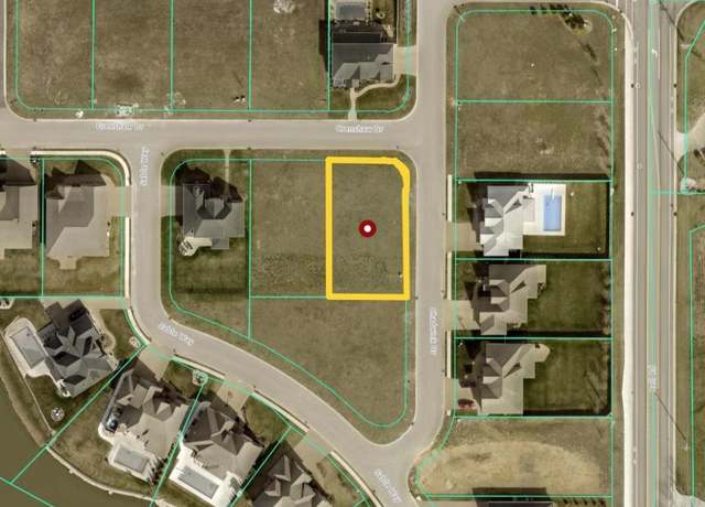 Property at 8555 Crenshaw Dr, Newburgh, IN 47630