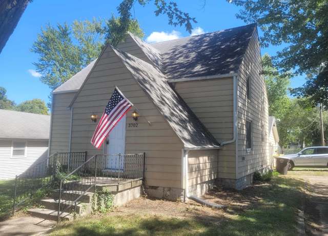 Property at 3702 Parkhill Ave, Fort Wayne, IN 46805, 5 beds, 2 baths