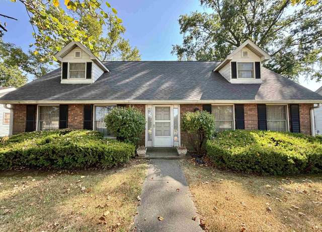 Property at 303 W Wolfe St, Sullivan, IN 47882, 3 beds, 2 baths