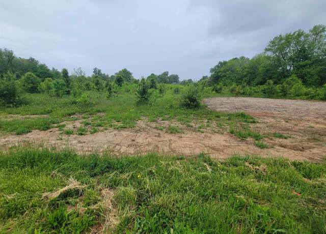 Property at 604 S 2nd St, Mitchell, IN 47446