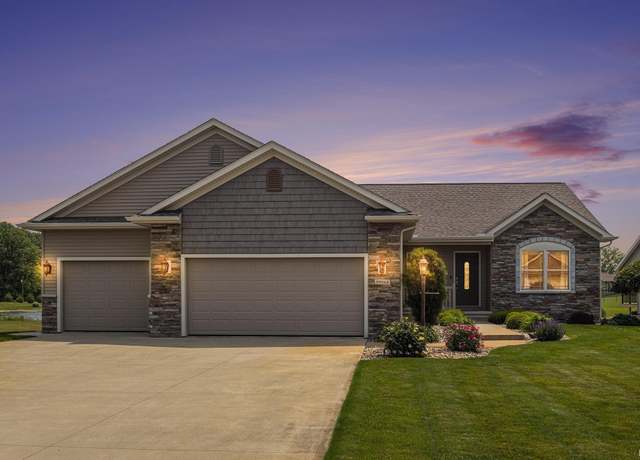 Property at 59564 Walton Dr, Elkhart, IN 46517, 3 beds, 2 baths