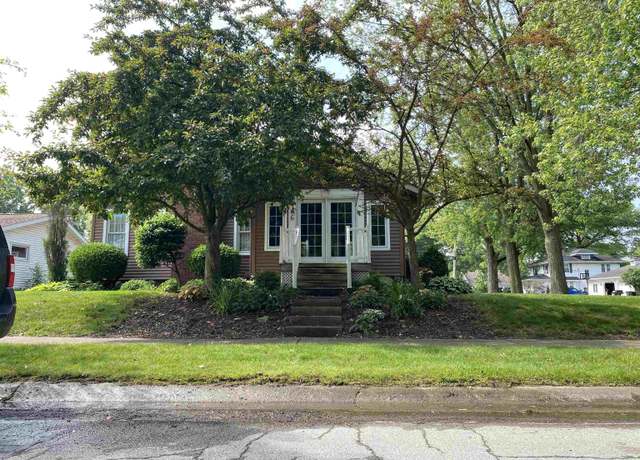 Property at 766 W Clark St, Berne, IN 46711, 3 beds, 1 bath