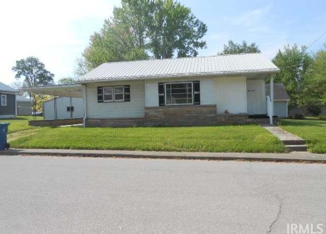 Property at 301 E Main St, Odon, IN 47562, 3 beds, 1 bath