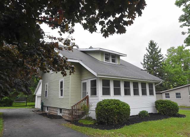 Property at 1602 Etna Ave, Huntington, IN 46750, 3 beds, 1.5 baths