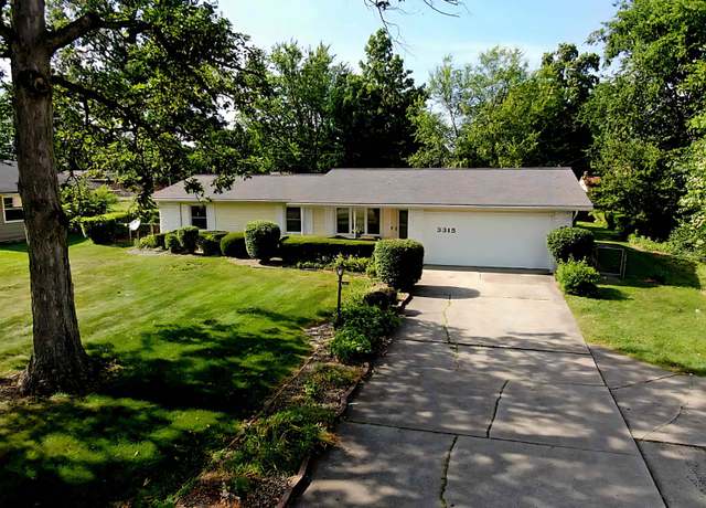 Property at 3315 E Paulding Rd, Fort Wayne, IN 46816, 4 beds, 2.5 baths