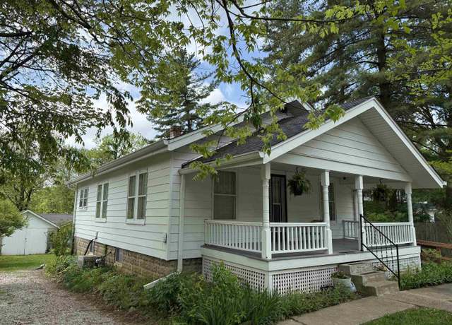 Property at 1406 E Hillside Dr, Bloomington, IN 47401, 2 beds, 1.5 baths