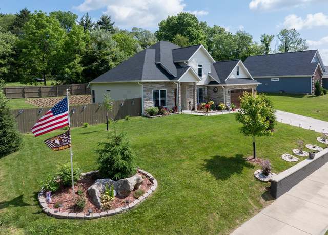 Property at 703 E Holland Dr, Bloomington, IN 47401, 4 beds, 3.5 baths