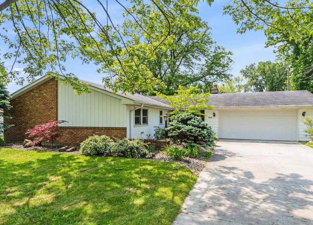 Property at 5216 Bluffside Ave, Fort Wayne, IN 46835, 3 beds, 2 baths