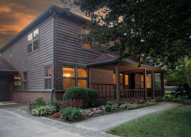 Property at 1618 Forest Park Blvd, Fort Wayne, IN 46805, 4 beds, 2.5 baths