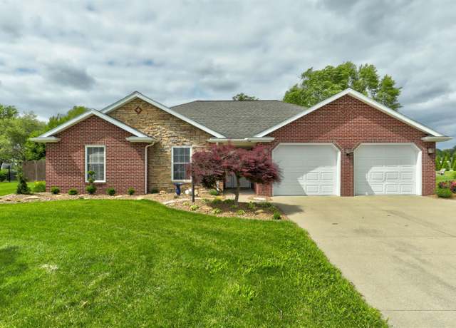Property at 1444 Field Crest Ln, Jasper, IN 47546, 3 beds, 2 baths