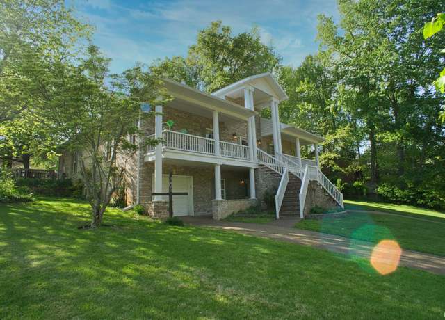 Property at 5411 Woodridge Dr, Newburgh, IN 47630, 5 beds, 4.5 baths