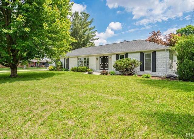Property at 708 Woodcliff Dr, Kokomo, IN 46901, 3 beds, 2 baths