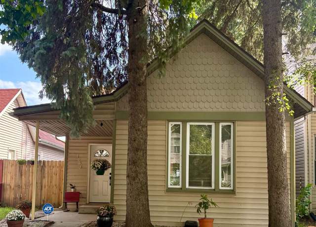 Property at 1243 Huestis Ave, Fort Wayne, IN 46807, 2 beds, 1 bath