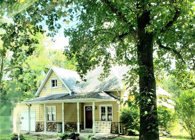 Property at 13265 S Prospect St, Jasonville, IN 47438, 3 beds, 1 bath