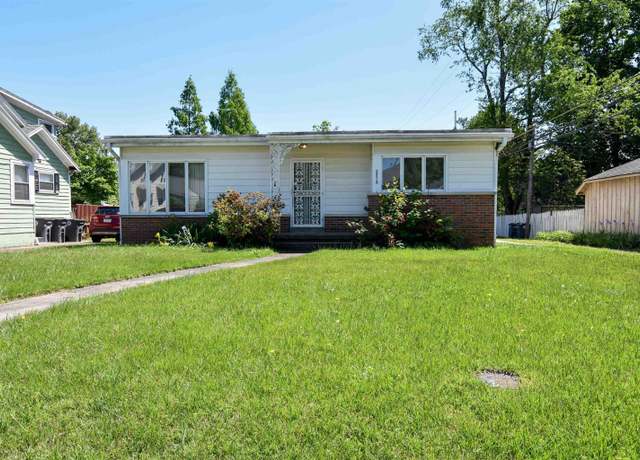 Property at 2213 Bayard Park Dr, Evansville, IN 47714, 2 beds, 1 bath