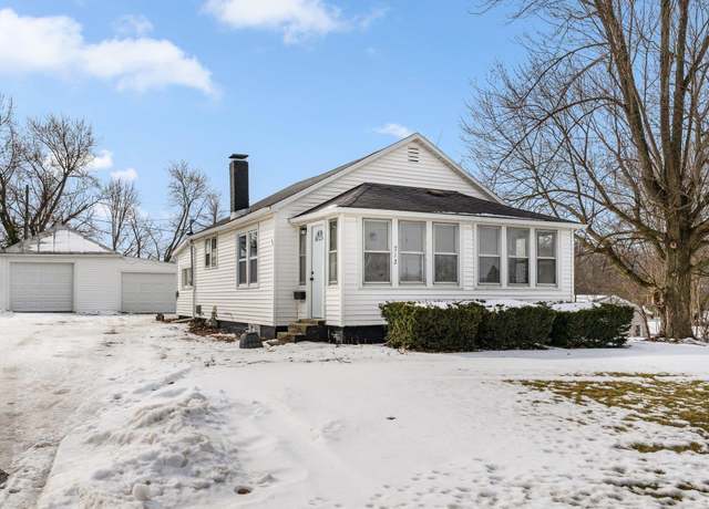 Property at 712 E South St, Albion, IN 46701, 3 beds, 1 bath