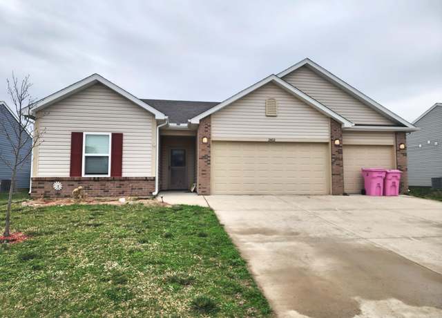 Property at 2822 Chivalry Dr, Lafayette, IN 47909, 3 beds, 2 baths