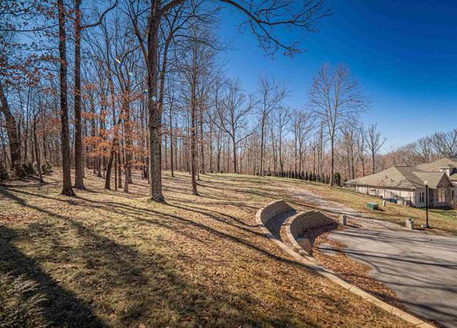 Property at 435 Mannington Ct, Evansville, IN 47711
