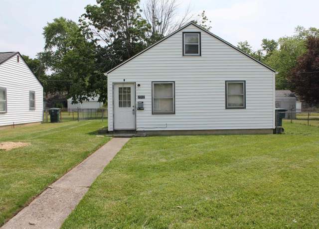Property at 2012 S Vine St, Muncie, IN 47302, 3 beds, 1 bath