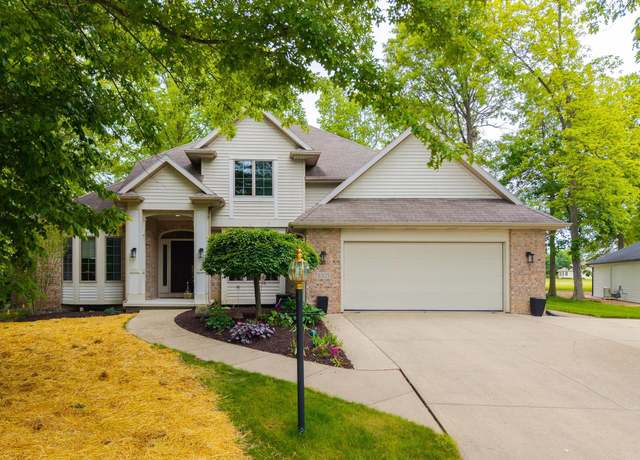 Property at 8505 Crenshaw Ct, Fort Wayne, IN 46835, 4 beds, 3.5 baths