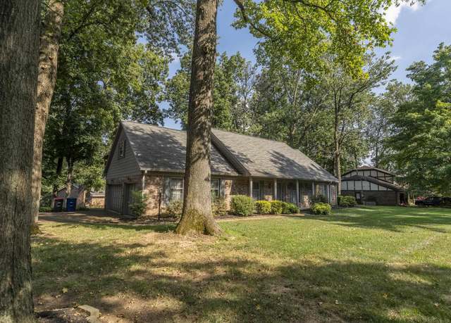 Property at 5022 W Timberwood Dr, Newburgh, IN 47630, 5 beds, 3 baths