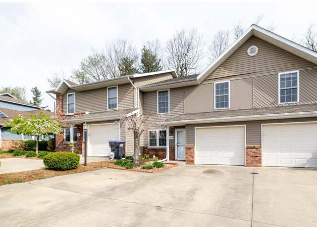 Property at 3859 S Cramer Cir, Bloomington, IN 47403, 3 beds, 2.5 baths