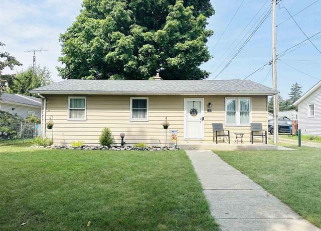 Property at 105 S Maple Ave, North Liberty, IN 46554, 3 beds, 2 baths