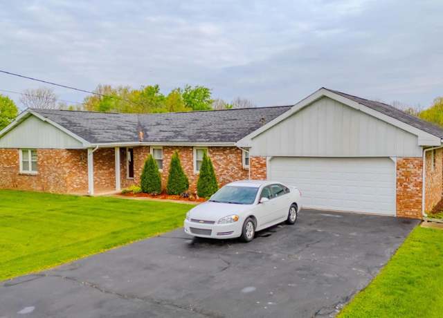 Property at 1112 W Walnut St, Summitville, IN 46070, 3 beds, 2 baths