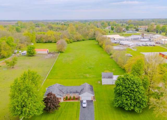 Property at 1112 W Walnut St, Summitville, IN 46070, 3 beds, 2 baths