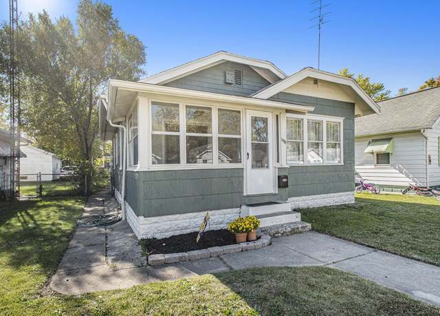 Property at 1434 Miner St, South Bend, IN 46617, 3 beds, 1 bath