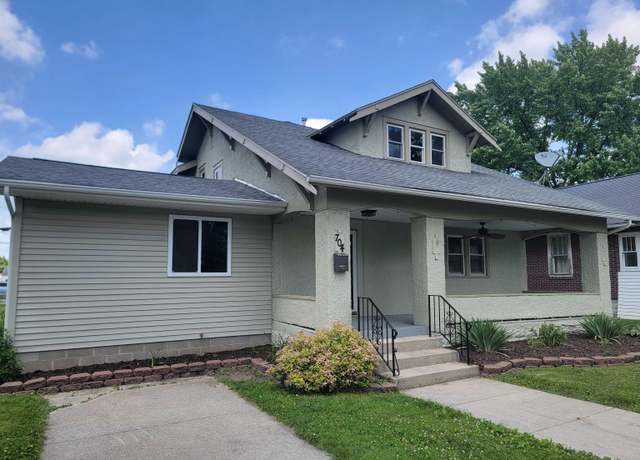 Property at 704 E King St, Garrett, IN 46738, 4 beds, 2.5 baths
