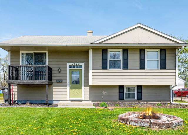 Property at 1527 Cinnamon Rd, Fort Wayne, IN 46825, 4 beds, 2 baths