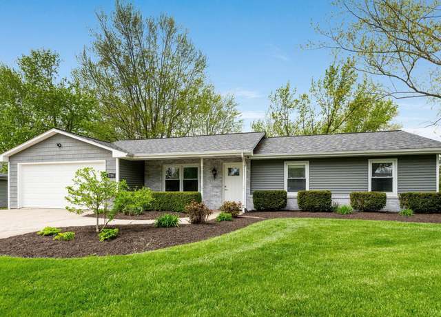 Property at 1704 Buckskin Dr, Fort Wayne, IN 46804, 3 beds, 2 baths