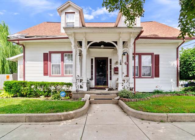 Property at 928 Seminary St, Vincennes, IN 47591, 2 beds, 1.5 baths