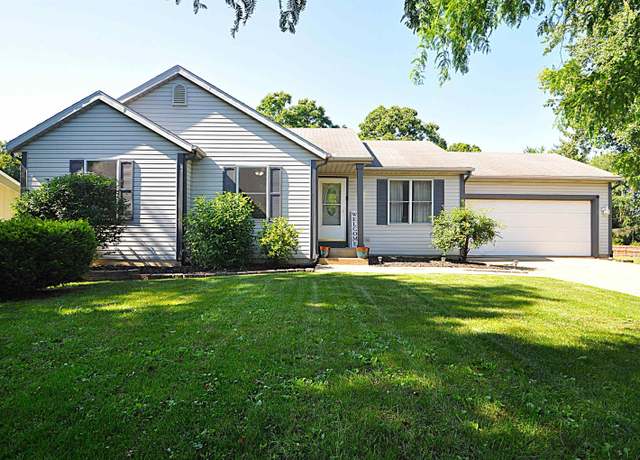 Property at 21573 Kern Rd, South Bend, IN 46614, 3 beds, 2 baths