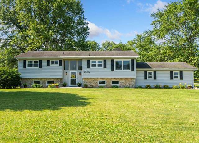 Property at 2305 E Taylor St, Huntington, IN 46750, 3 beds, 2 baths