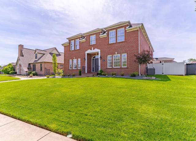 Property at 10411 Lauren Ct, Newburgh, IN 47630, 4 beds, 2.5 baths