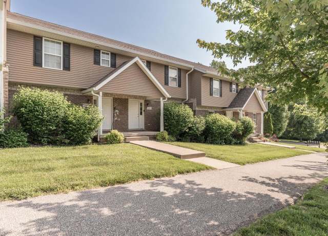 Property at 1250 W Adams Hill Cir #104, Bloomington, IN 47403, 2 beds, 2.5 baths