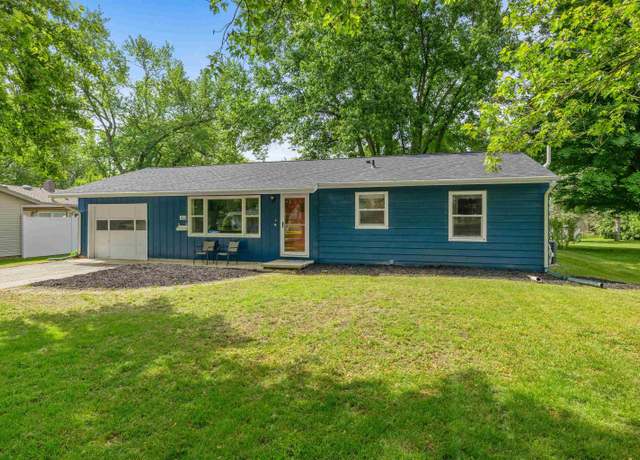 Property at 303 W 6th St, North Manchester, IN 46962, 3 beds, 1.5 baths