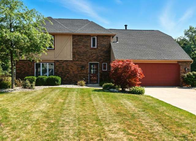 Property at 10623 Wadsworth Ct, Fort Wayne, IN 46845, 4 beds, 3 baths
