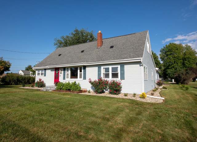 Photo of 608 N Slate St, Culver, IN 46511