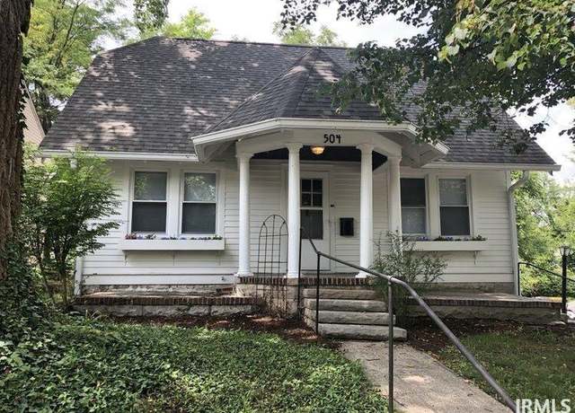 Property at 504 S Eastside Dr, Bloomington, IN 47401, 3 beds, 1 bath