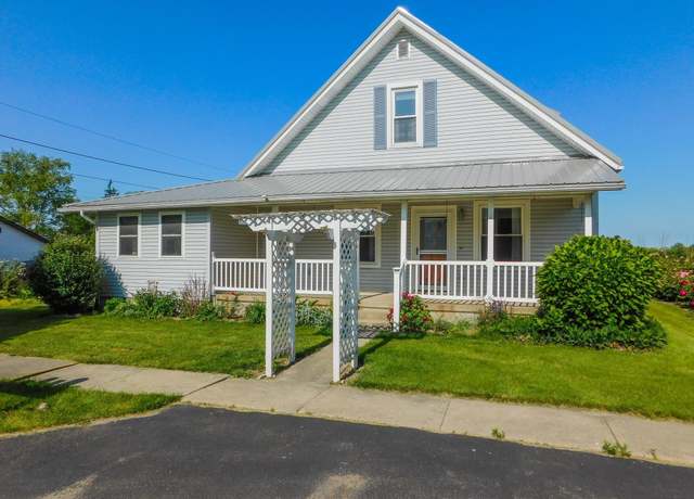 Property at 5958 S Market St, Poneto, IN 46781, 3 beds, 3 baths