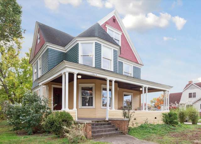 Property at 1025 W Lincolnway Way, Mishawaka, IN 46545, 4 beds, 2.5 baths