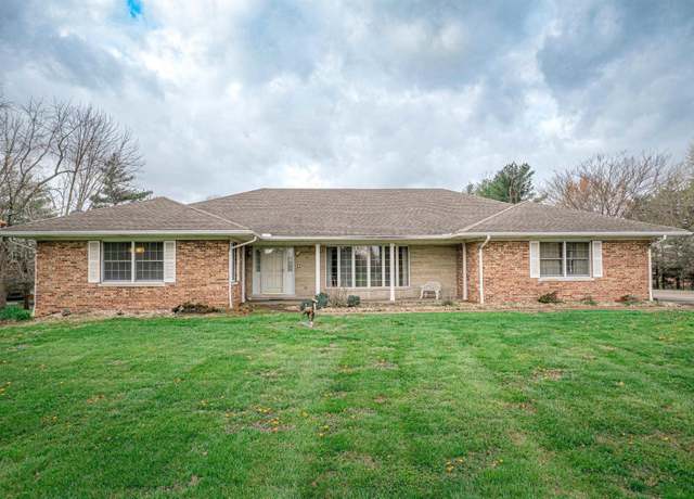 Property at 303 Western Hills Dr, Mount Vernon, IN 47620, 3 beds, 3 baths
