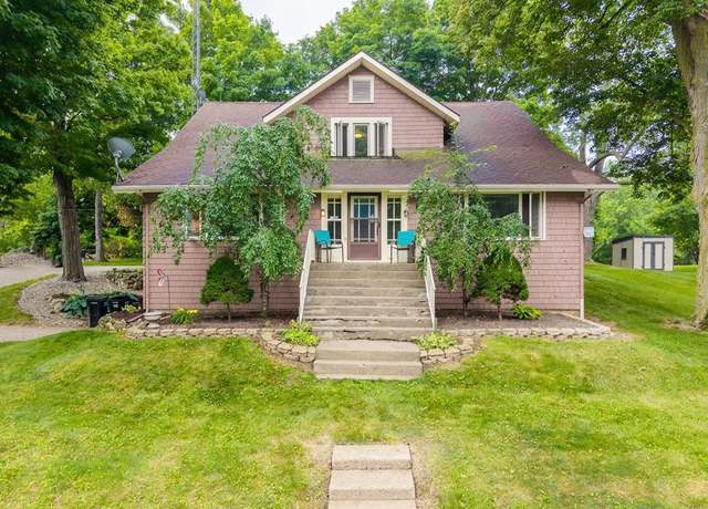 Property at 891 S Clear Lake Dr, Fremont, IN 46737, 4 beds, 1.5 baths