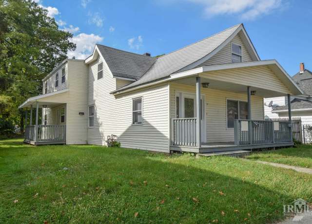 Property at 107 S Dicks St, Muncie, IN 47303, 6 beds, 3.5 baths