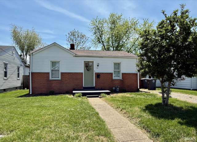 Property at 2051 E Columbia St, Evansville, IN 47711, 2 beds, 1 bath