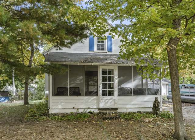 Property at 5644 S 980 E, Wolcottville, IN 46795, 3 beds, 1 bath