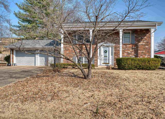 Property at 900 E Olmstead Ave, Evansville, IN 47711, 3 beds, 2 baths